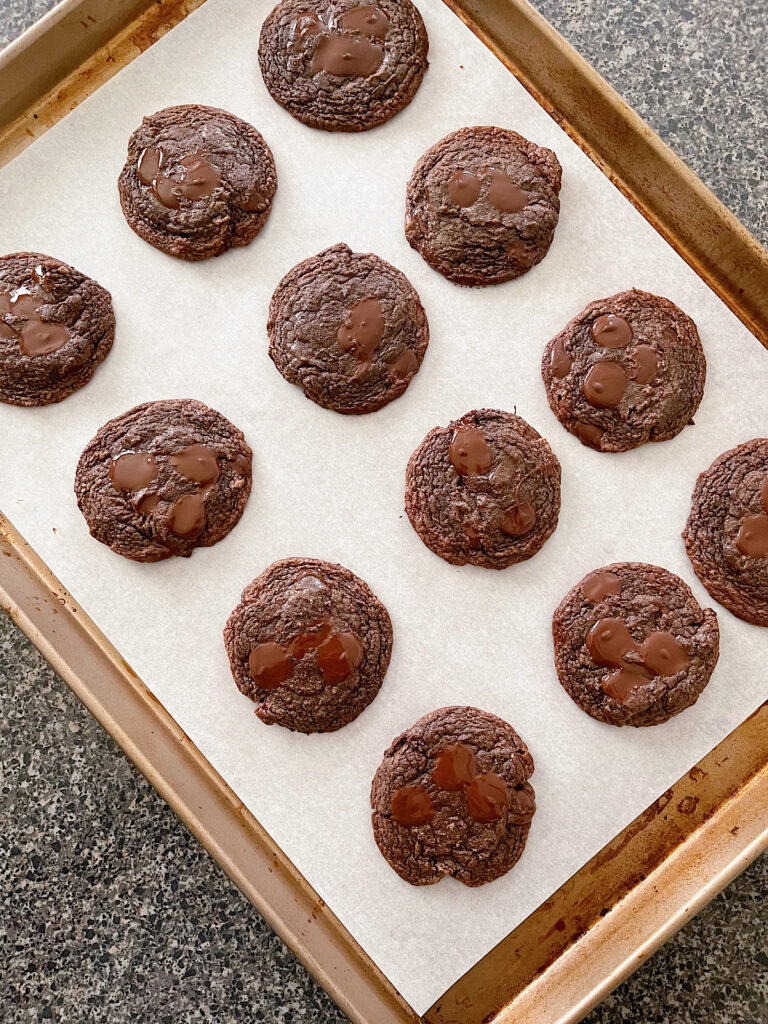 Brownie cookies on a baking sheet.