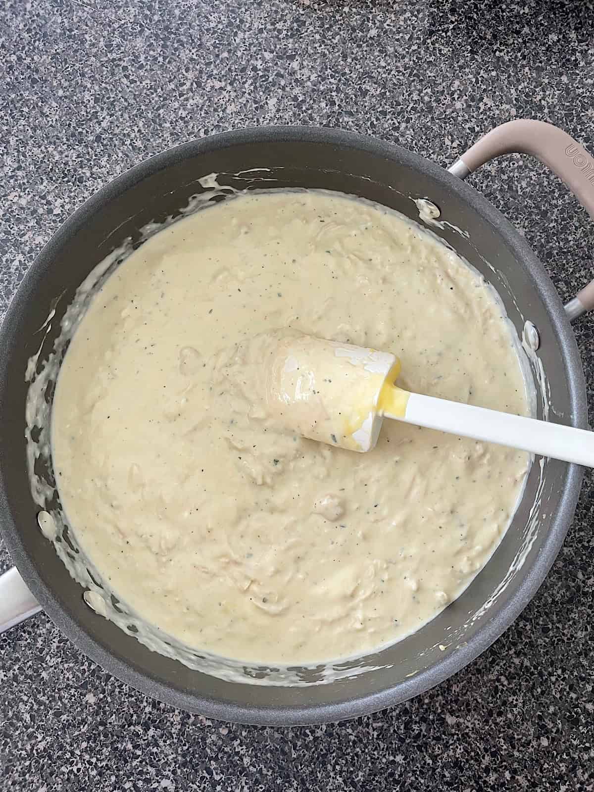 Sauce for bacon rach chicken pasta.
